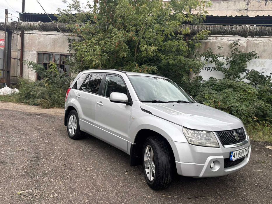 Автомобіль Suzuki Grand Vitara