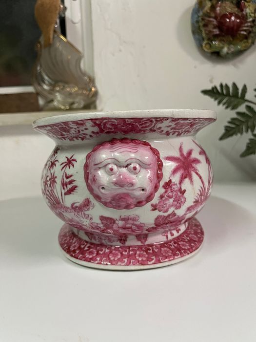 Aquário oval chinês antigo