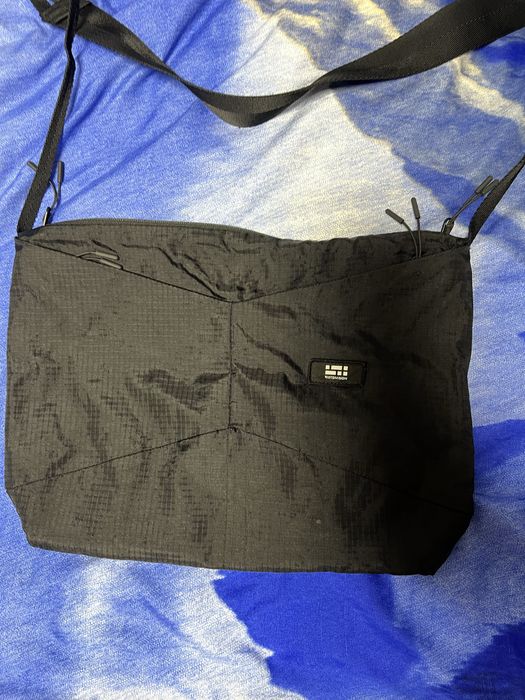 Сумки від бренду riot division