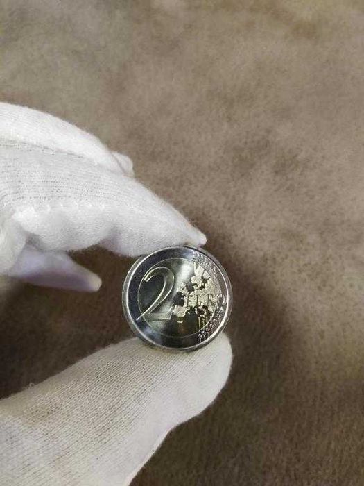 лот Италия 2 евро 2017г собор Венеция и 500 лир 1986 Парламент футляр