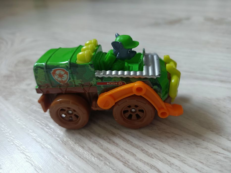 Pojazdy psi patrol, tomek i przyjaciele