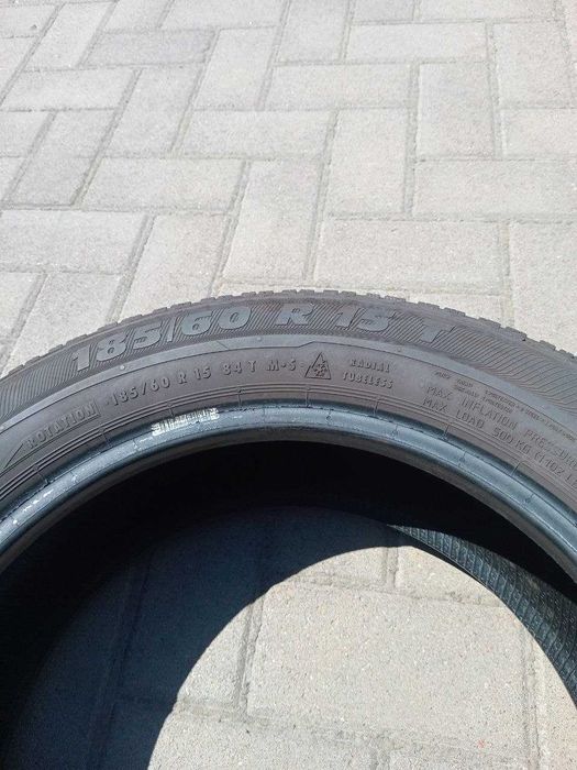 Шини 185/60 R15 84T SEMPERIT Master Grip 2