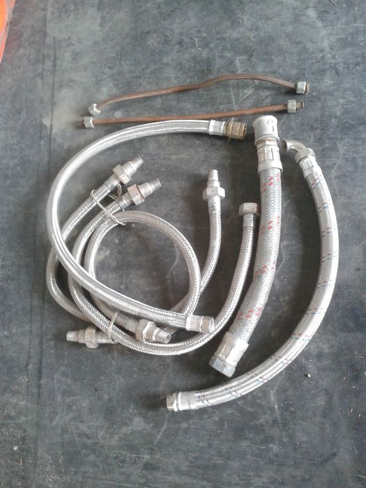 Wężyki do instalacji hydraulicznej