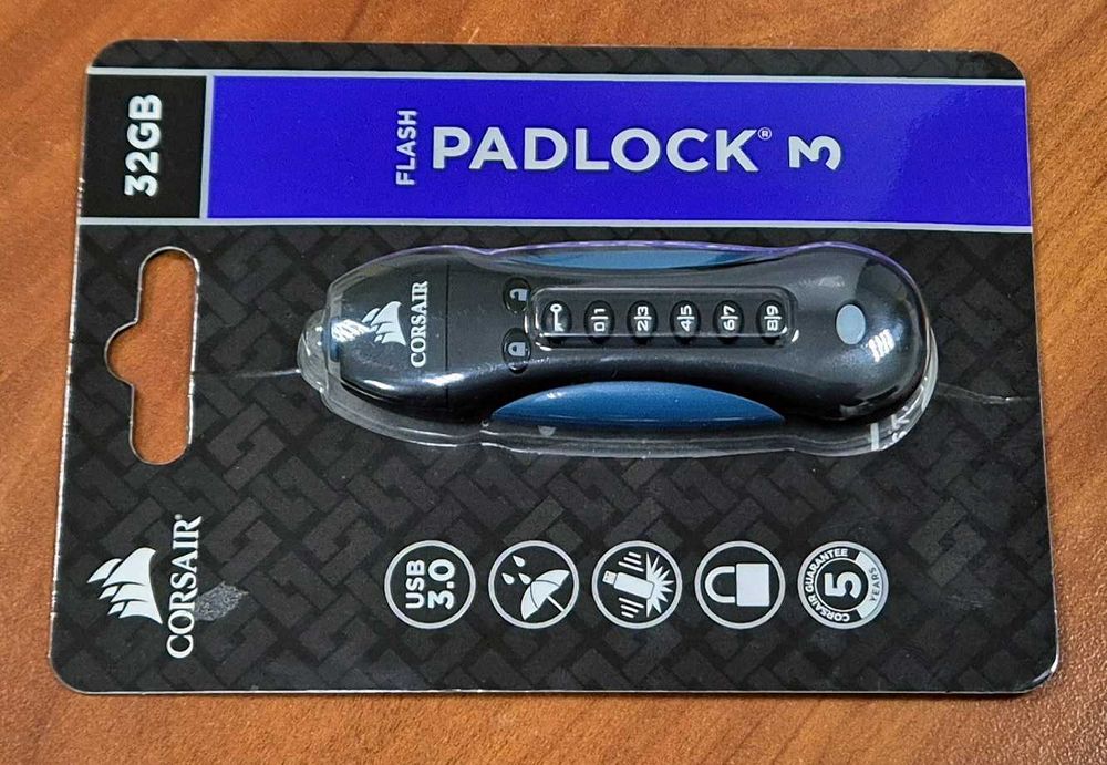 Corsair Flash Padlock 3 32GB