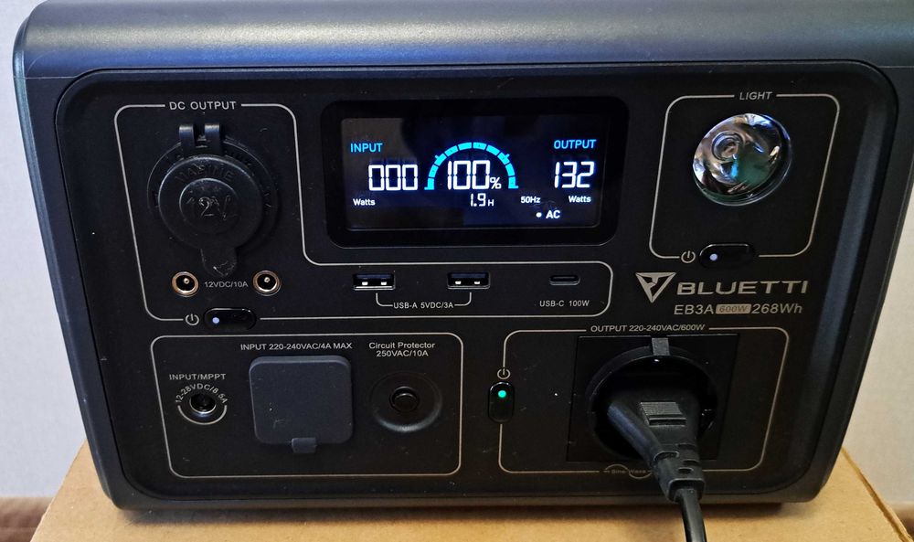 Зарядна станція Bluetti EB3A