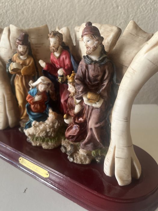Estatueta de presépio  em resina