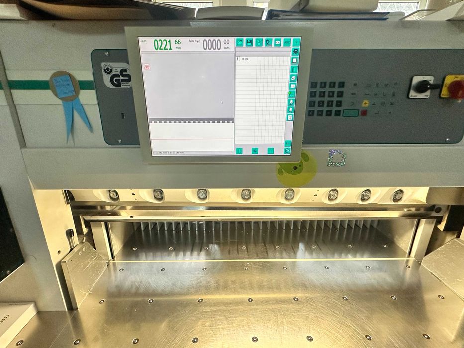 Gilotyna, krajarka do papieru PERFECTA 115 SE ROK 2015