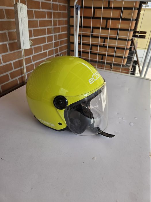 Capacete de proteção Mota