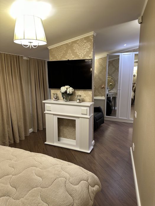 2 поверх!!!Довгострокова оренда 3- кімн квартири у центрі.