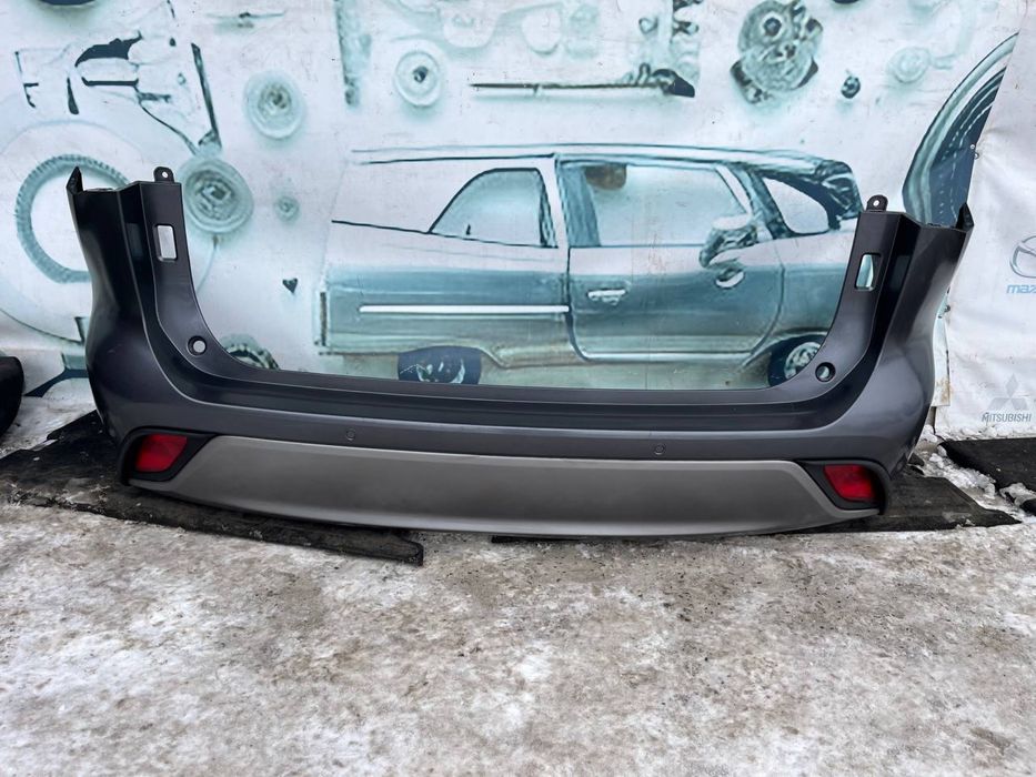 Задній бампер Toyota Highlander Hybrid 2020р
