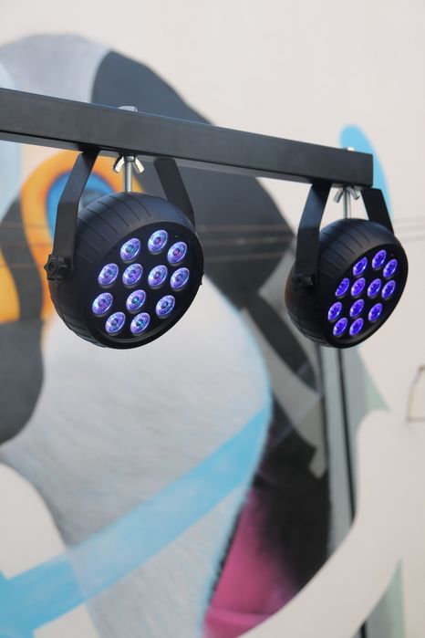 DJ e aluguer de som, luz e +extras.