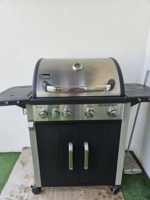 Grill gazowy Detroit 500