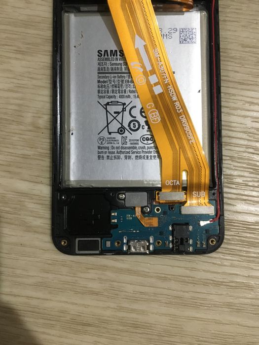 Samsung A30S продам