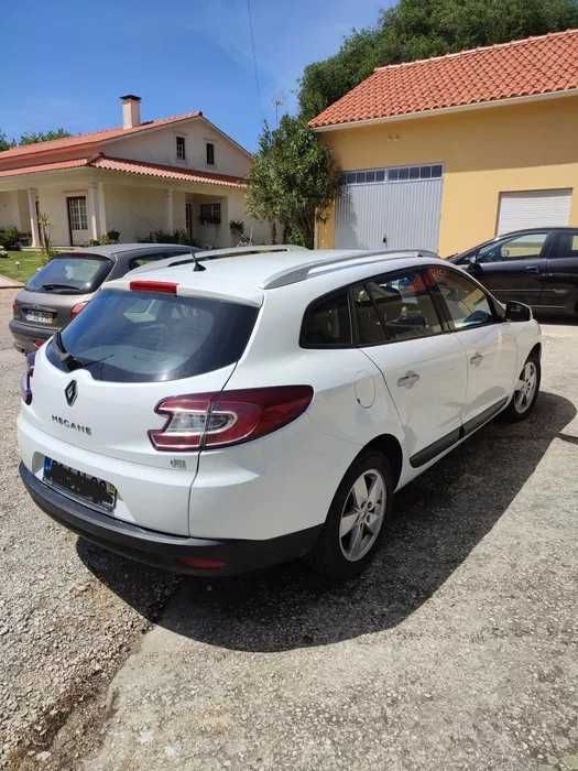 RENAULT MEGANE III Grandtour 1.5 dci – Bem Estimado