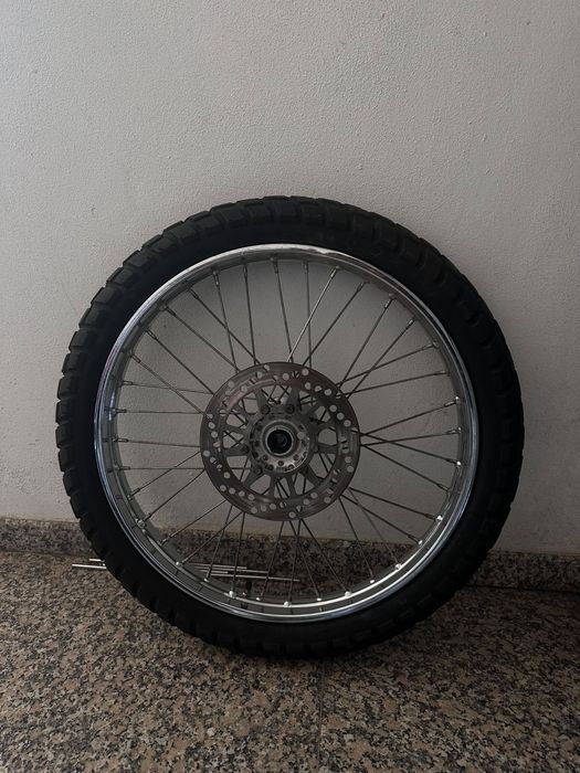 Rodas DTR 125 com Pneus NOVOS