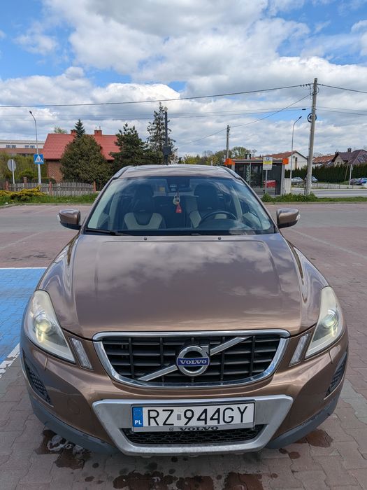 Volvo XC60 2.4 D5 205KM | 4x4 | Bogata Opcja: FOUR-C + Panorama | Skóra
