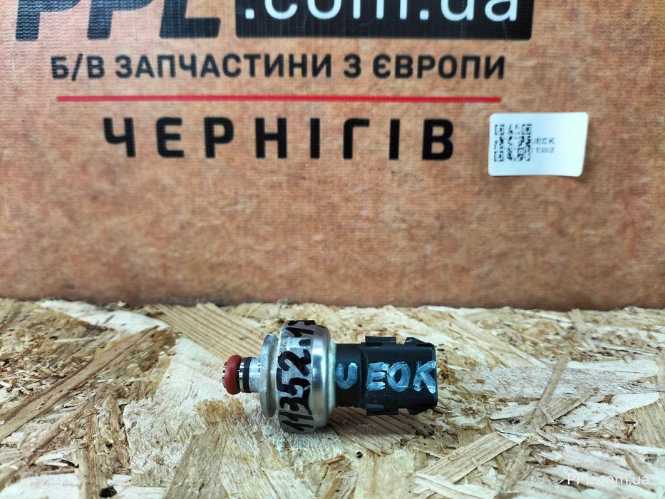 Lexus NX II 21- 2.5 RAV4 Camry Датчик давления топлива 89458-33042