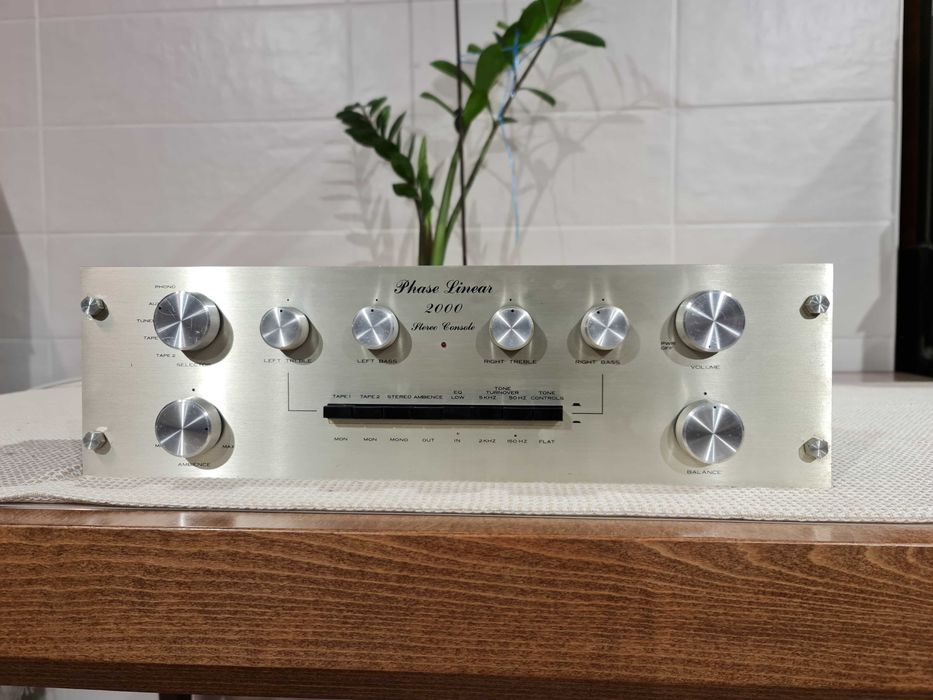 Phase Linear Model 2000 Series One