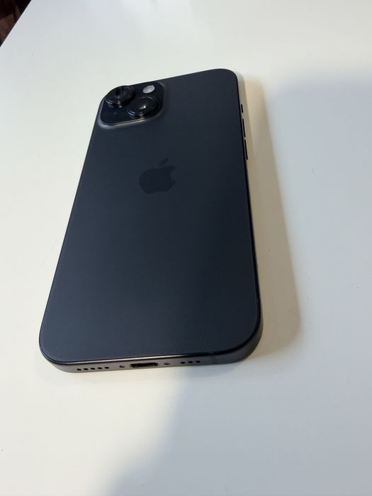 IPhone 15 czarny 128GB