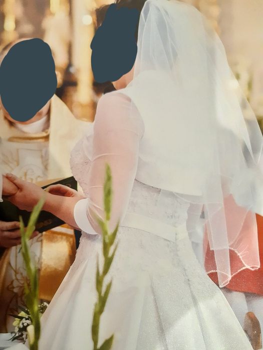 Suknia ślubna, klasyczna elegancja, koronka, litera A, stan idealny