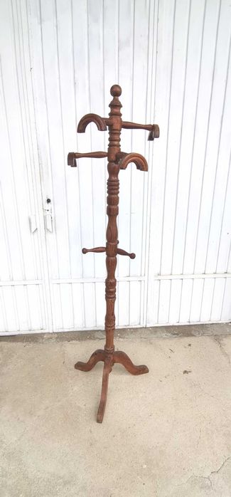 Cabide em madeira massiça (para restaurar)64738420277890124