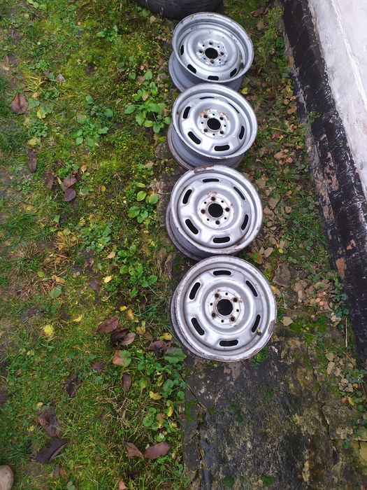 Продам диски на ВАЗ r13