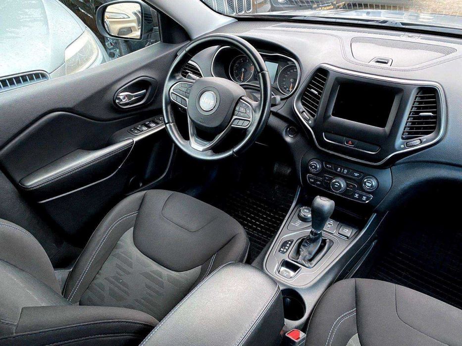 Jeep Cherokee 2019 2.4