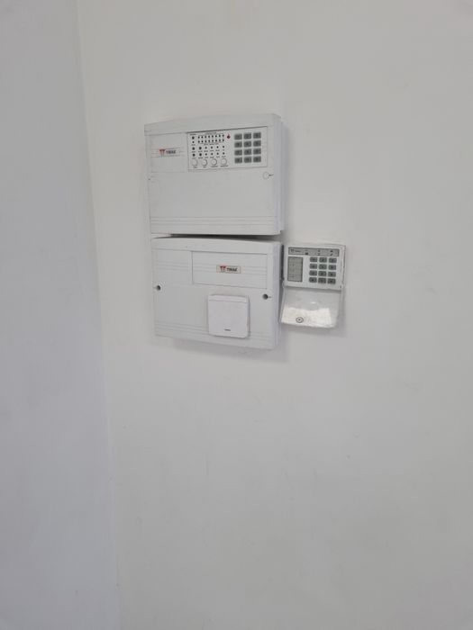 Центр міста, вул.Замкова, 1 поверх. 127кв.м.