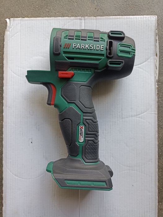 Multiferramenta Parkside 20V PKGA 20-Li C2