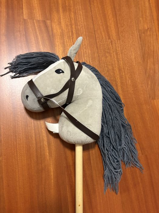 Hobby Horse - Koń na kiju, szary - by Astrup