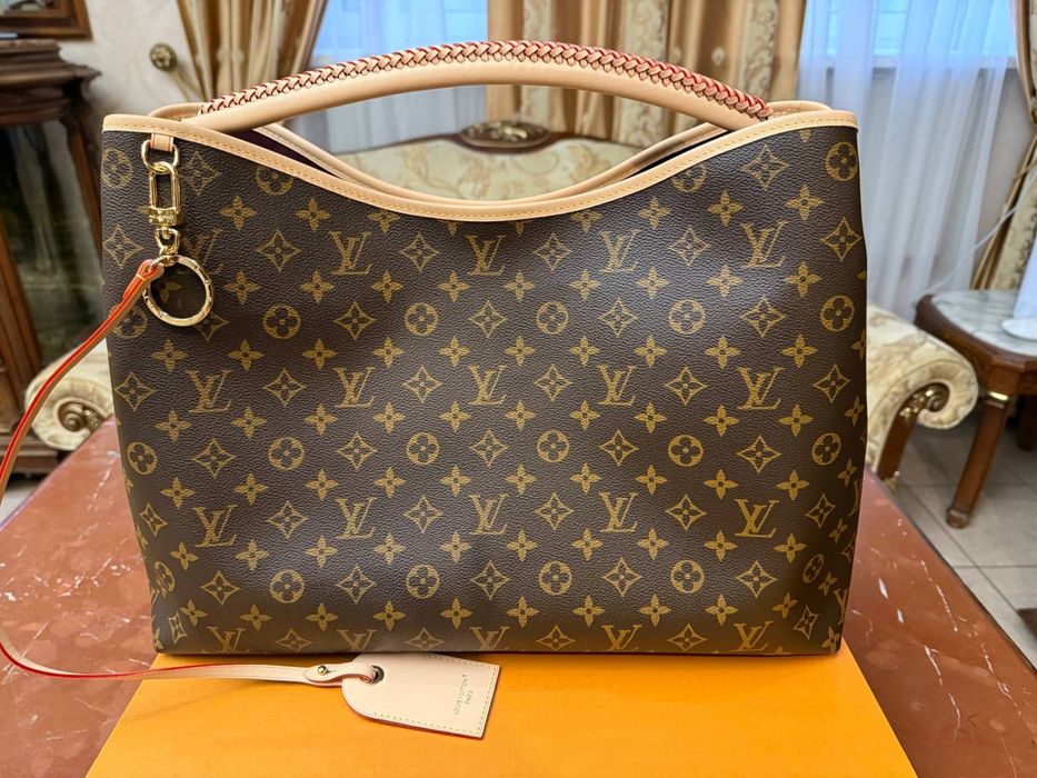 Сумка Louis Vuitton