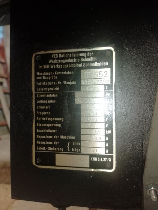 Mała krajzega stołowa