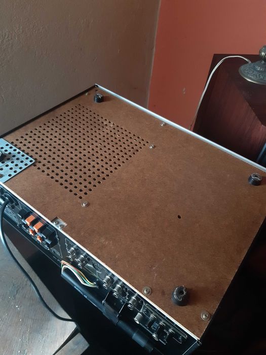 amplituner Hitachi sr 504