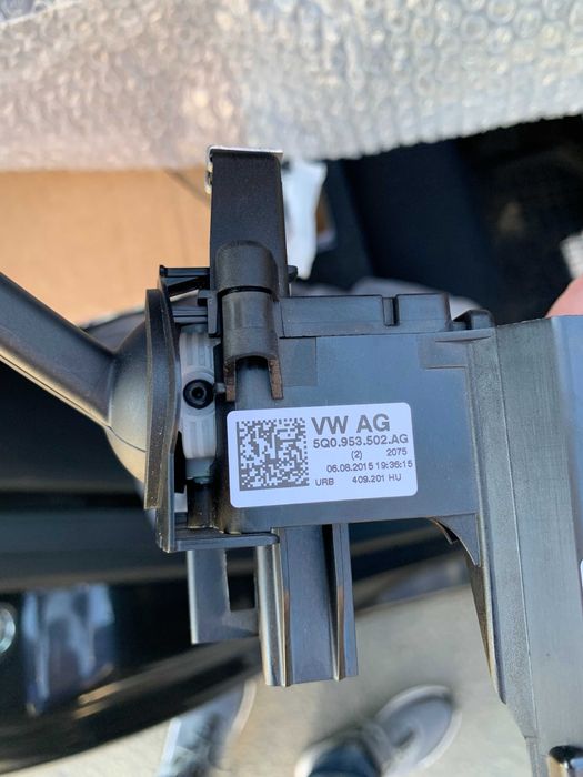 Стрекоза VAG Skoda Круиз Контроль 5Q0953502AG Переключатель подрулевой