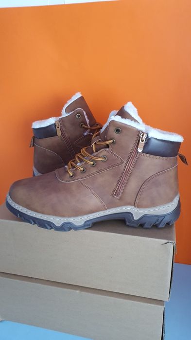 Buty nowe męskie zimowe w modnym kolorze Rozmiar 43