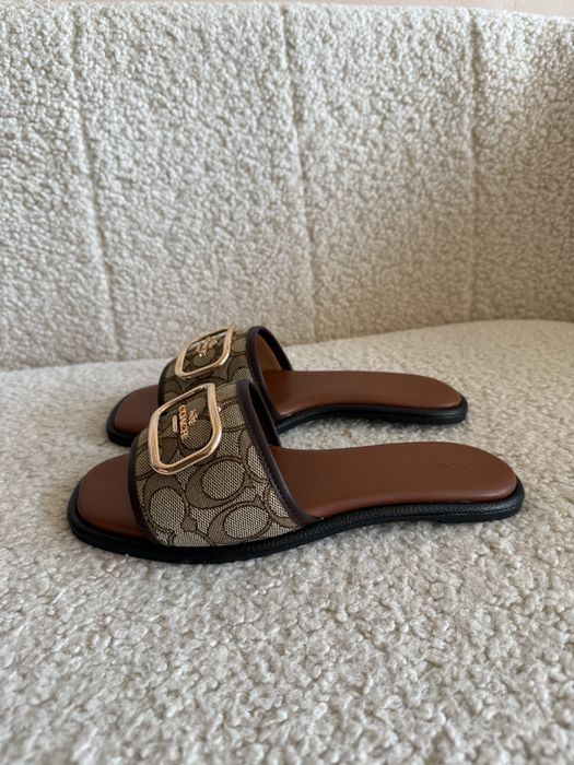 Тапочки шльопанці Coach 37,39p