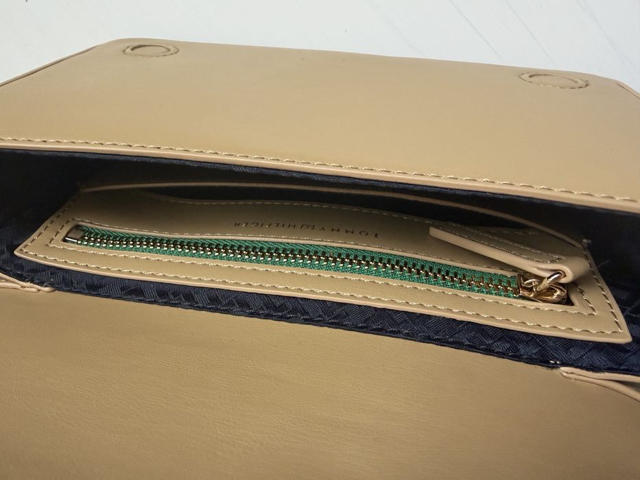 Сумка tommy hilfiger