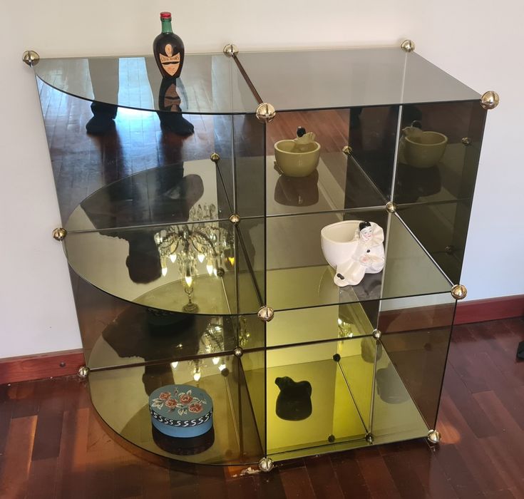 Móvel de vidro desmontável