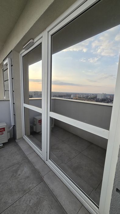 Folia lustrzana/termoizolacyjna
