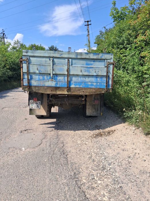 Вантажні газ 53 шассі