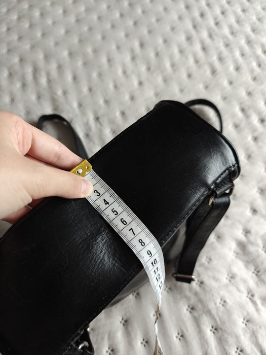 Lui Valentino plecak czarny skórzany skóra naturalna elegancki mały