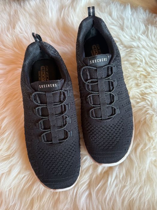 Жіночі кросівки Skechers 38 розмір