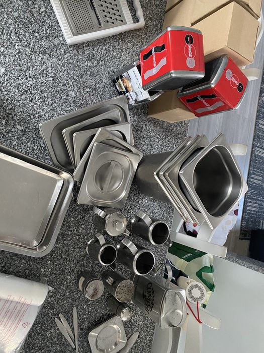 Roulote totalmente equipada - negócio pronto