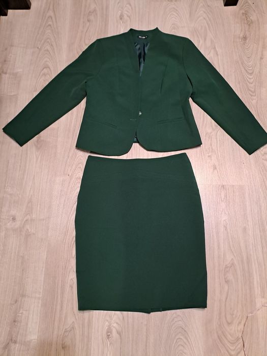 Костюм класичний зі спідницею