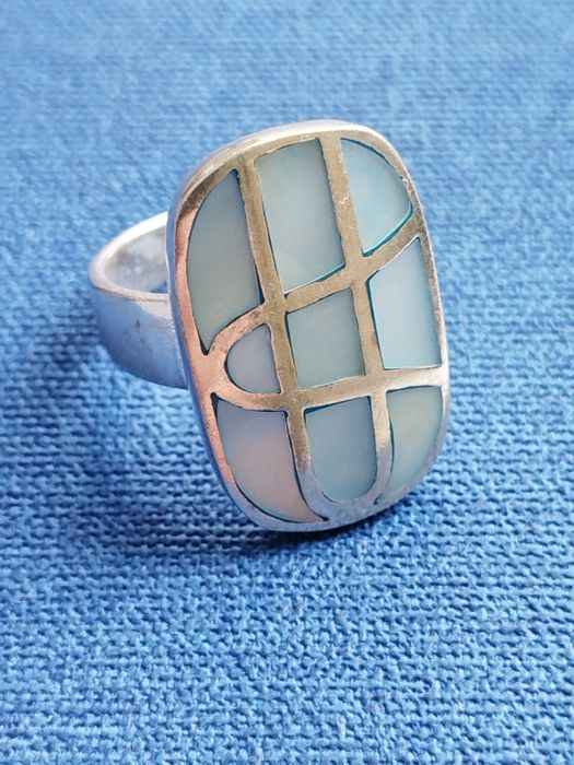 Продам серебряное кольцо 925 пробы 13 грамм