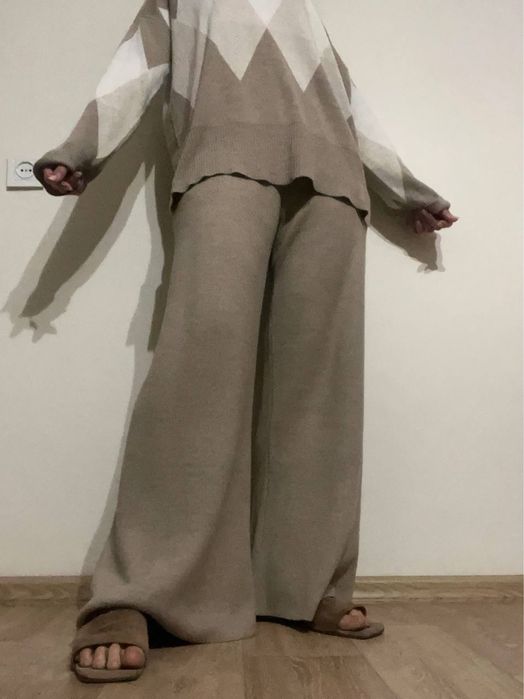 Костюм вязаный палаццо беж M-L