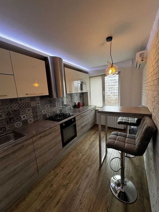 Продам 3к квартиру Победа-3 Набережная Победы Ремонт