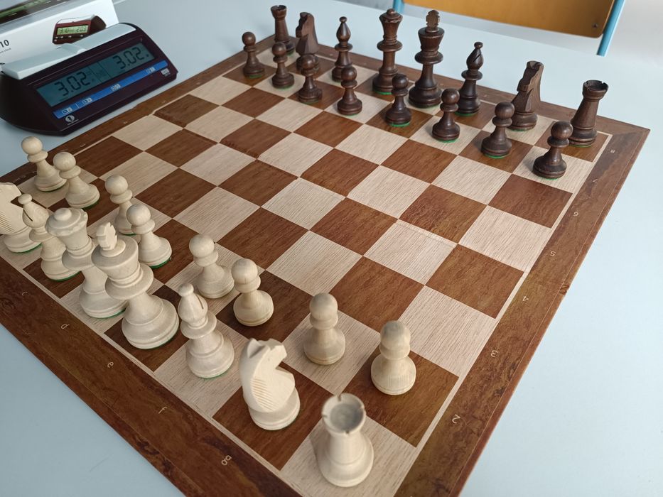 Шахматный набор с часами