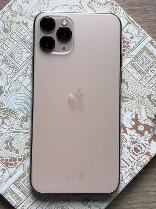 iPhone 11 pro 256gb акб 71 %