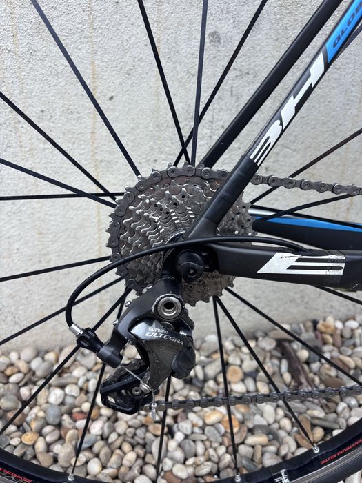 Bicicleta de estrada BH G6
